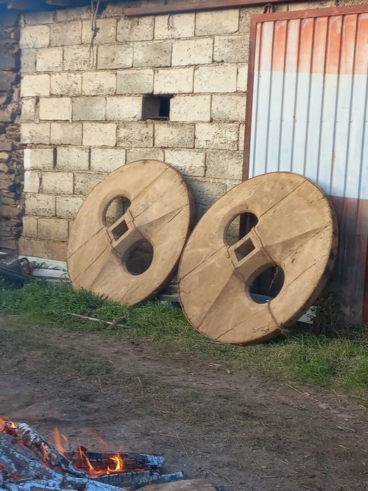 Rodas de carroća de bois antigas