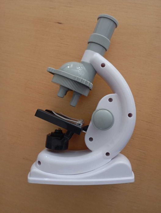 Microscópio Científico  Clementoni Ciência e Jogo
