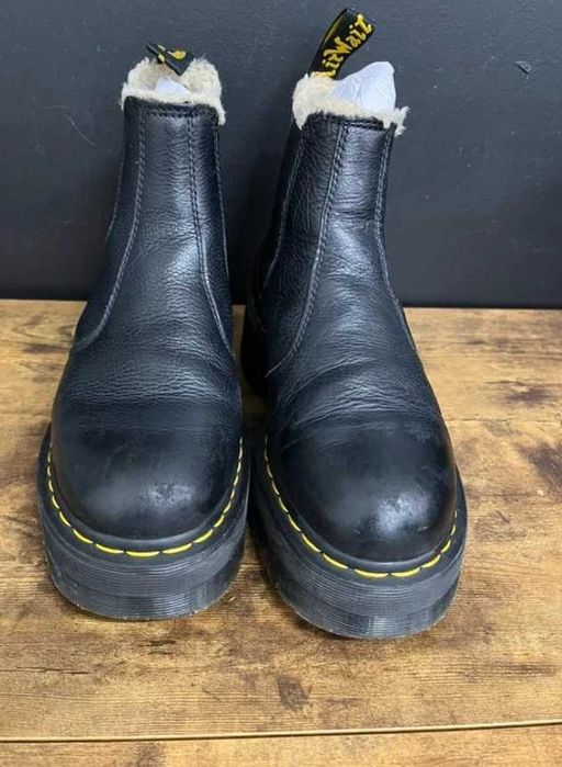 3f.Botki skórzane damskie Dr. Martens 2976 Quad
