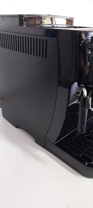Vendo máquina de cafe delonghi