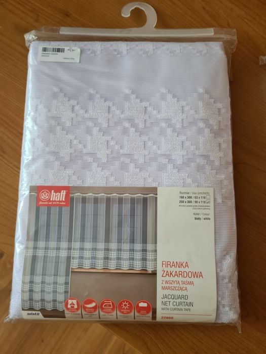 2 Firany żakardowe.