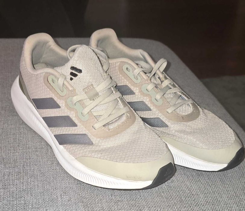 Buty sportowe dla młodzieży
