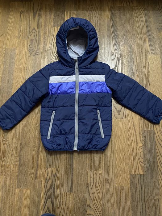 Деми куртка 110р.