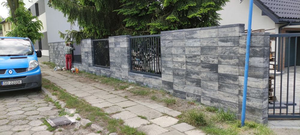 Ogrodzenia z pustaka,fundamenty,demontaż starych ogrodzen