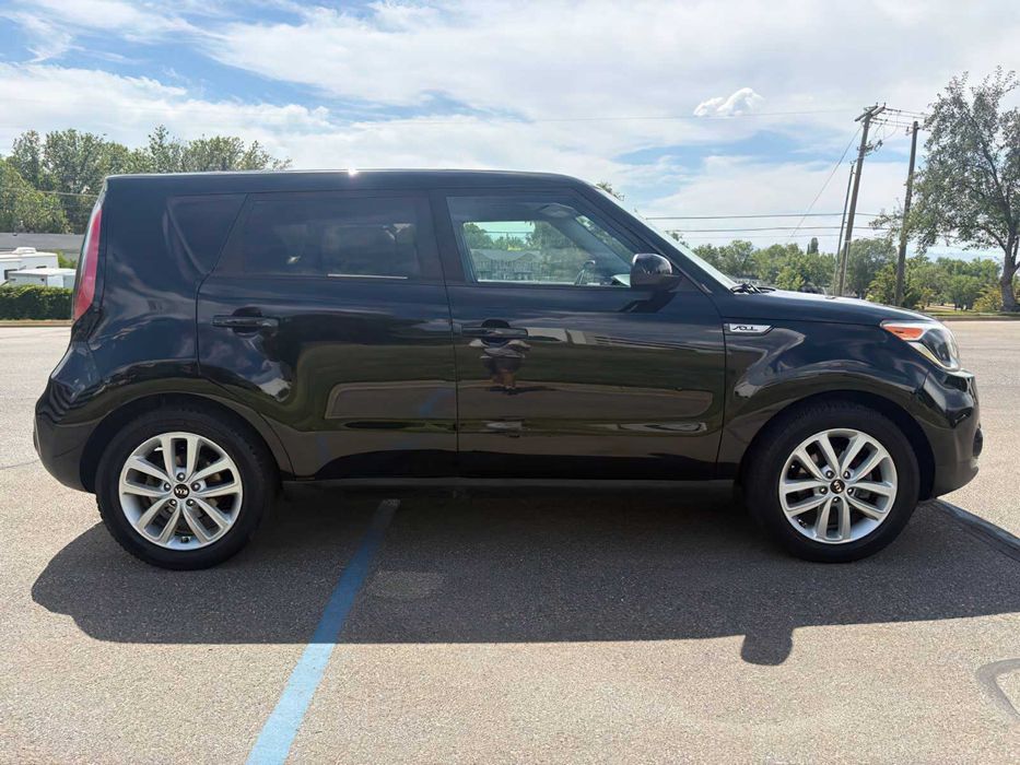 Kia Soul Plus      2018