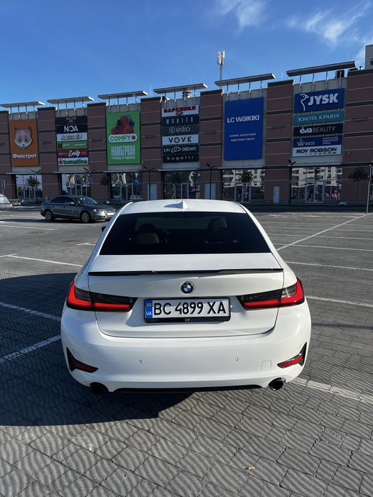 BMW G20 330i 2019