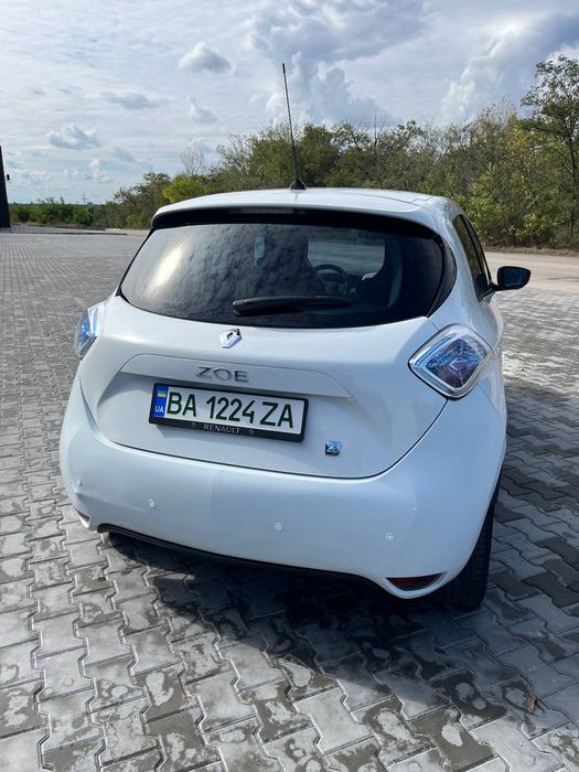 Рено Зое Renault Zoe