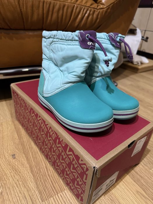 Демісезонні блакитні чобітки Crocs для дівчинки 29 розмір (C12)