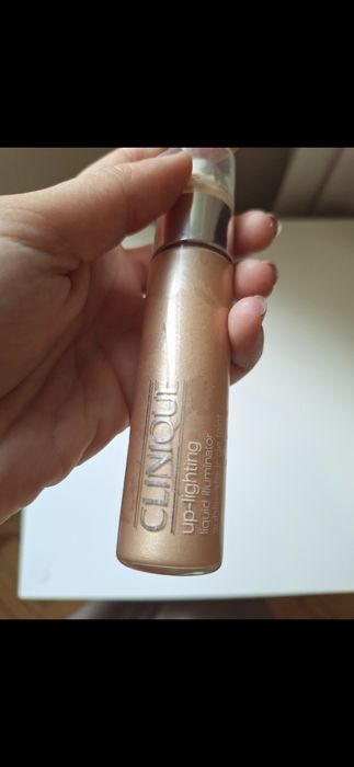 Iluminador clinique