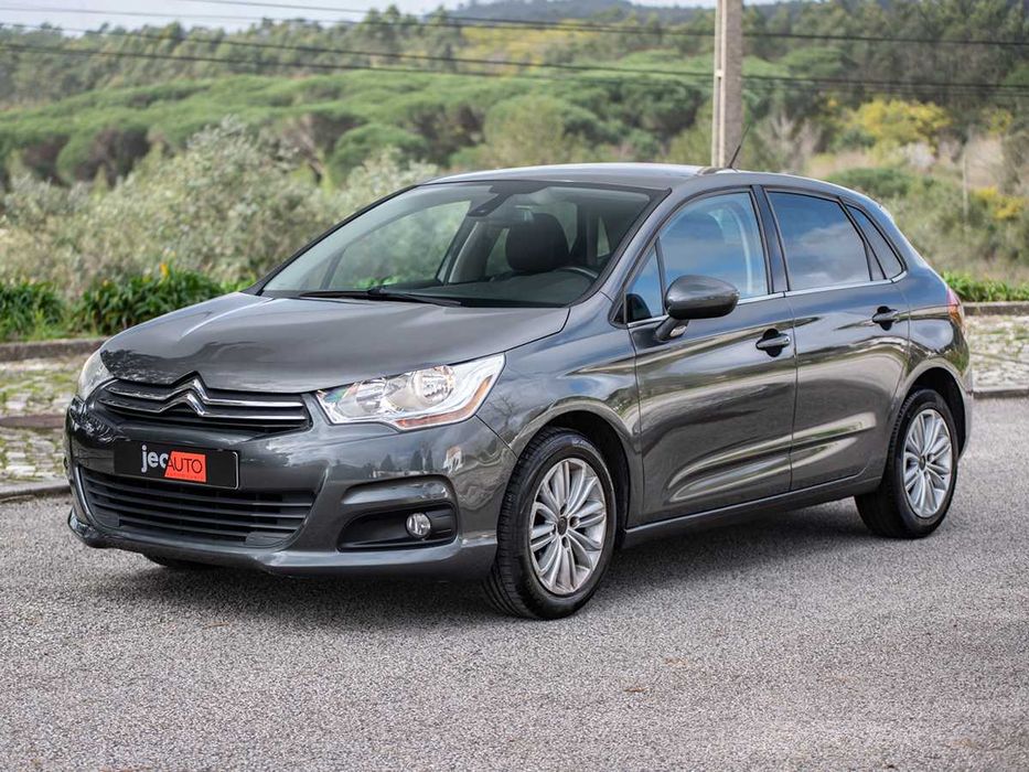 Citroën C4 1.6 HDi Attraction | Desde 129€ Mês | Nacional
