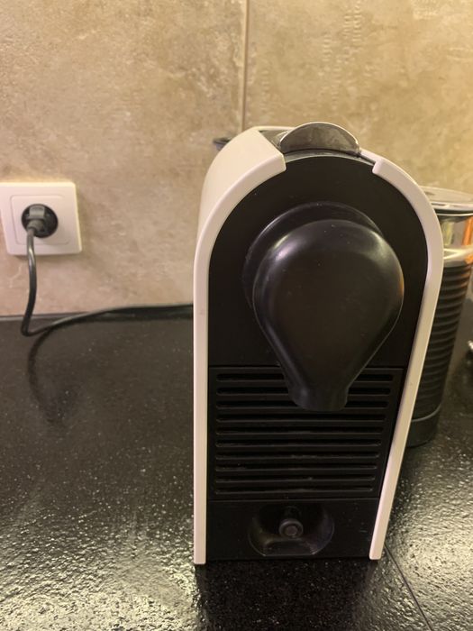 Ekspres KRUPS Nespresso UMilk XN260