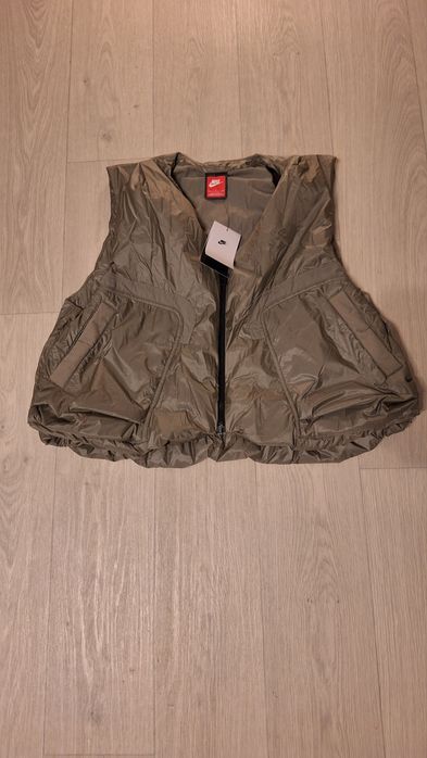 Желетка Nike HM4262 320, розмір S.