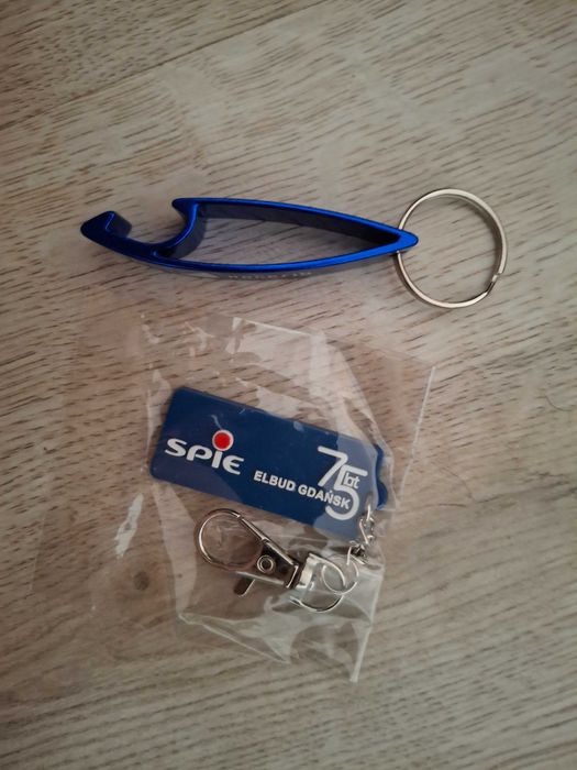 Breloczek z otwieraczem drugi gratis