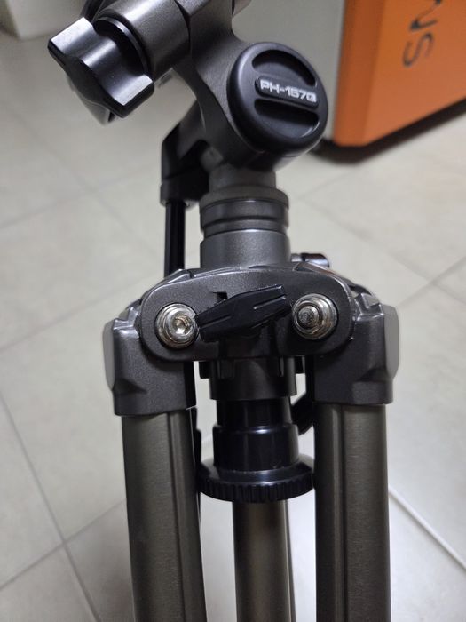 Statyw Velbon Sherpa 450R i głowica PH-157Q