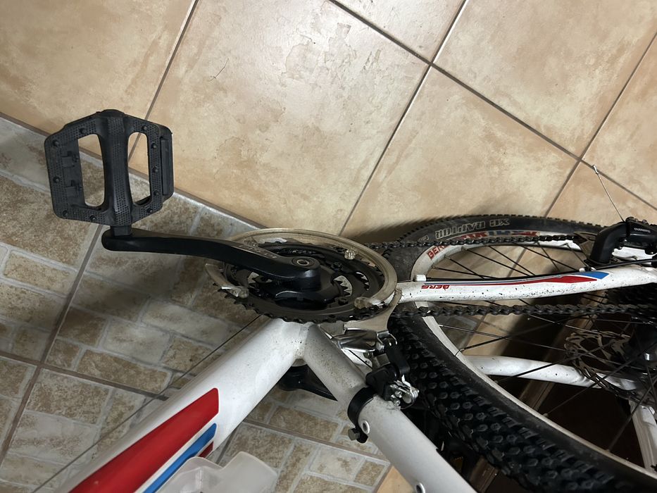 Vendo bicicleta todo terreno, marca berg.