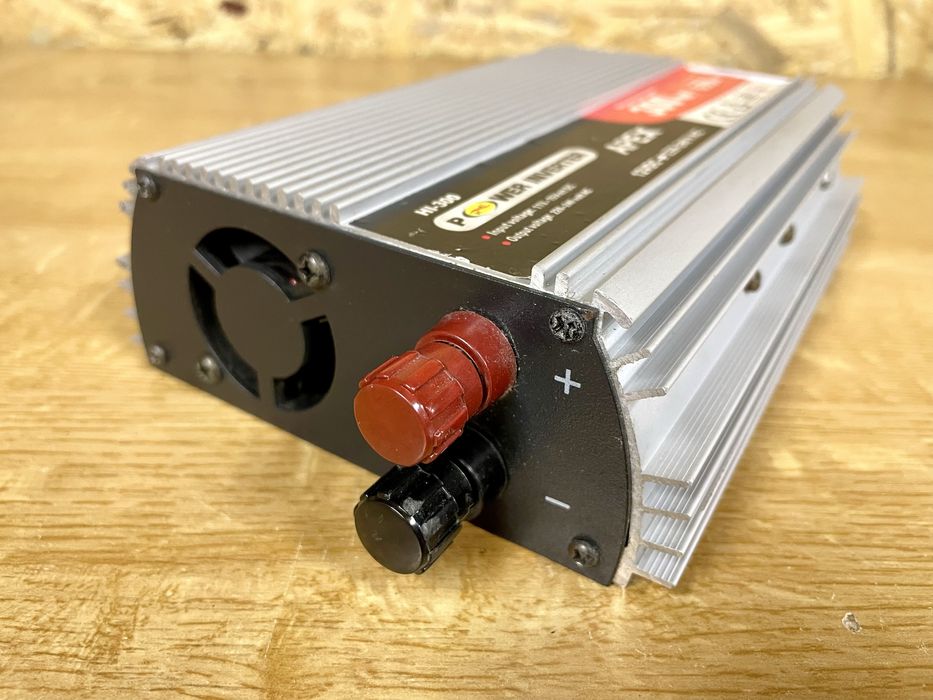 Przetwornica pradu 12V/230V 300W max 600W