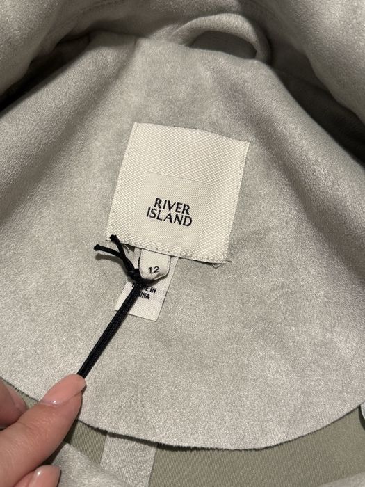 Нова замшева косуха River Island мʼятного кольору L розмір