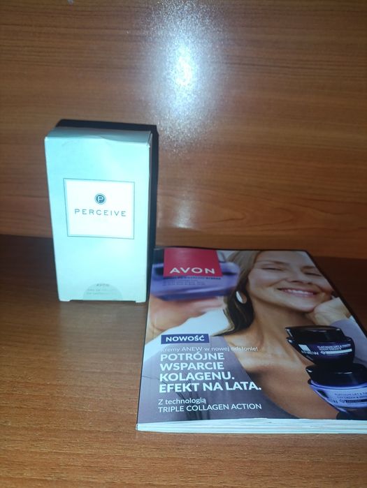 Woda perfumowana perceive dew avon