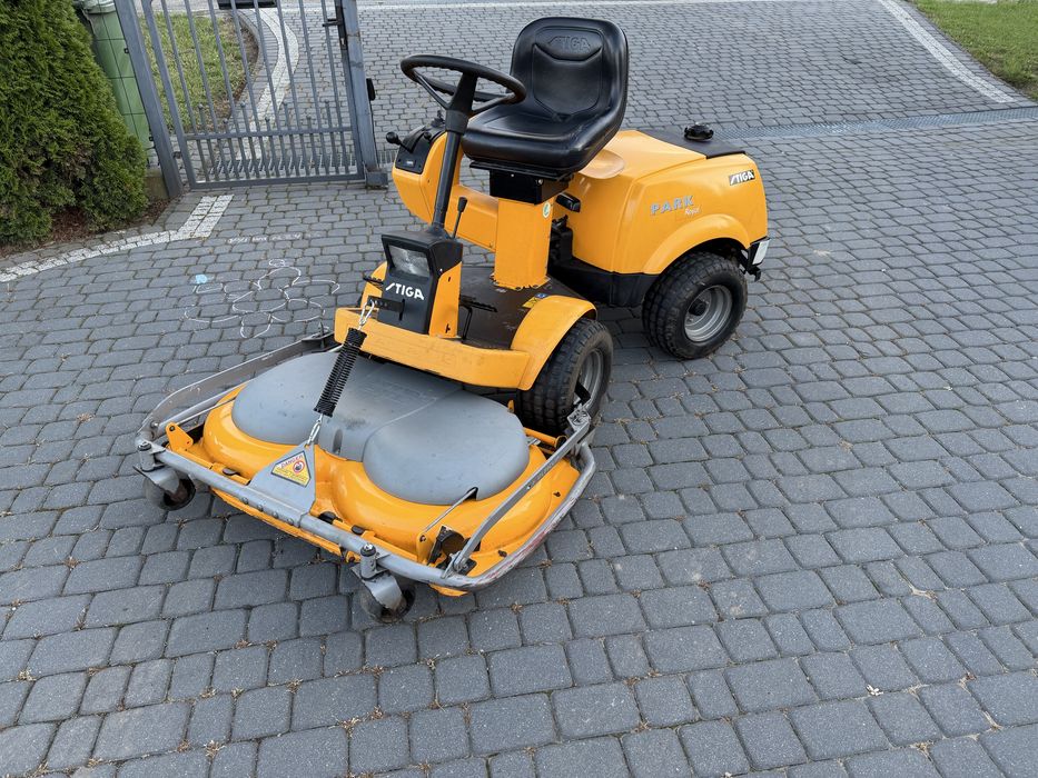 Traktorek kosiarka Stiga Park Royal V-Tvin Honda