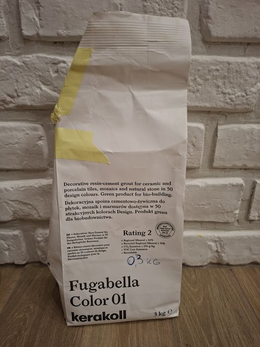 Fuga Kerakoll 01 Biała .  30 jasny brąz ,  32 jasny brąz, 34 brąz  .