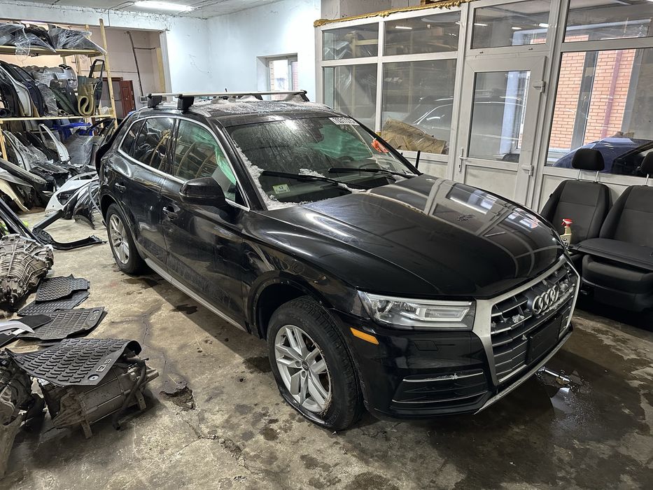 Запчастини Розборка Audi Q5 80A LY9B Авторозборка Шрот Ауді Ку5 80А