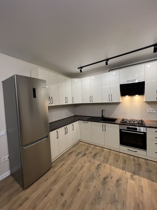 Оренда 2 кімнатної квартири по вулиці Целевича 10