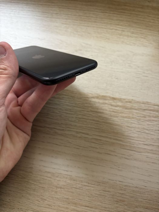 iPhone SE 2020 64GB