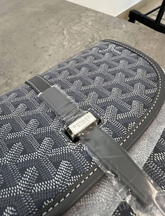 Жіноча сумка через плече