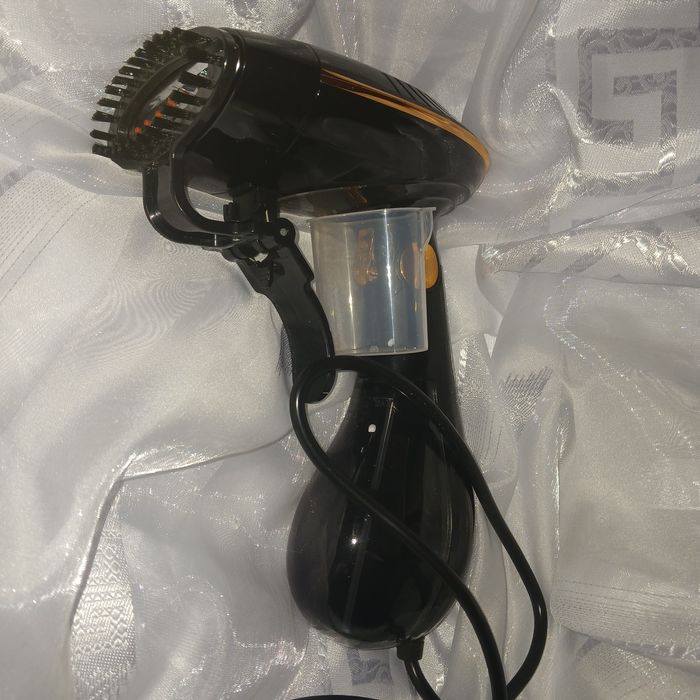 Срочно ПРОДАМ НОВЫЙ ручной отпариватель