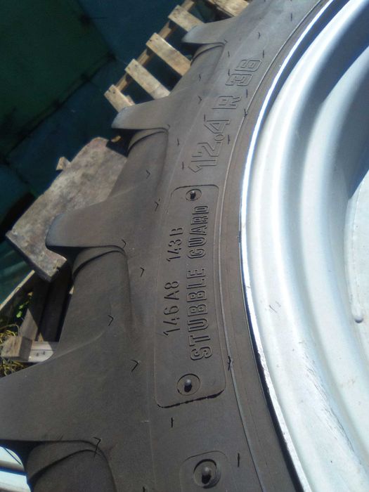 Sprzedam Koła 12,4R36 JCB Fastrac 2140