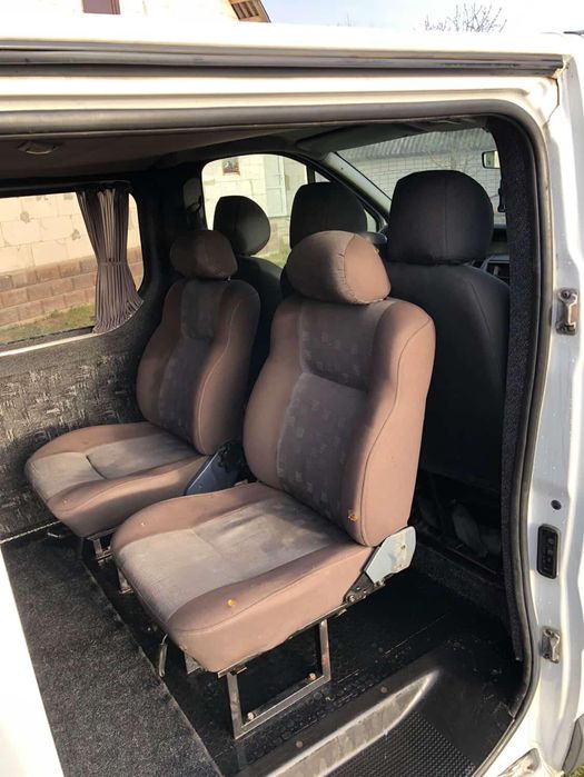 Продам автомобіль Renault Trafic