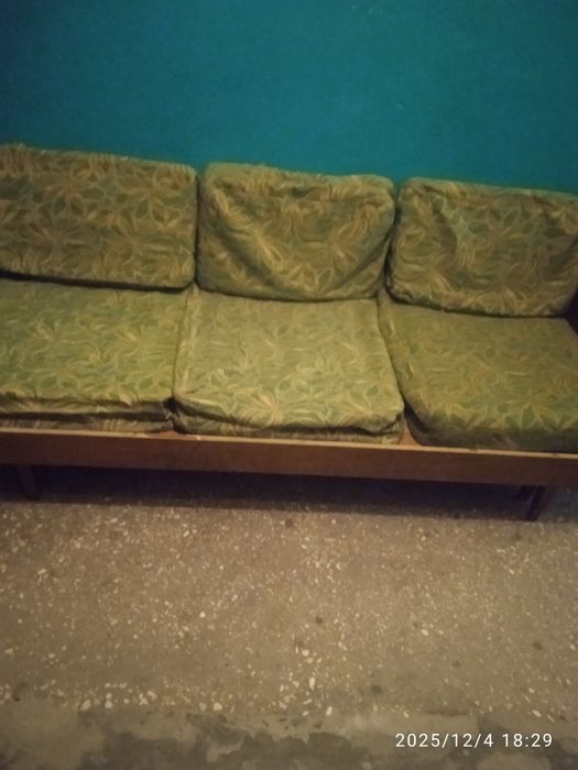Продам диван б/у