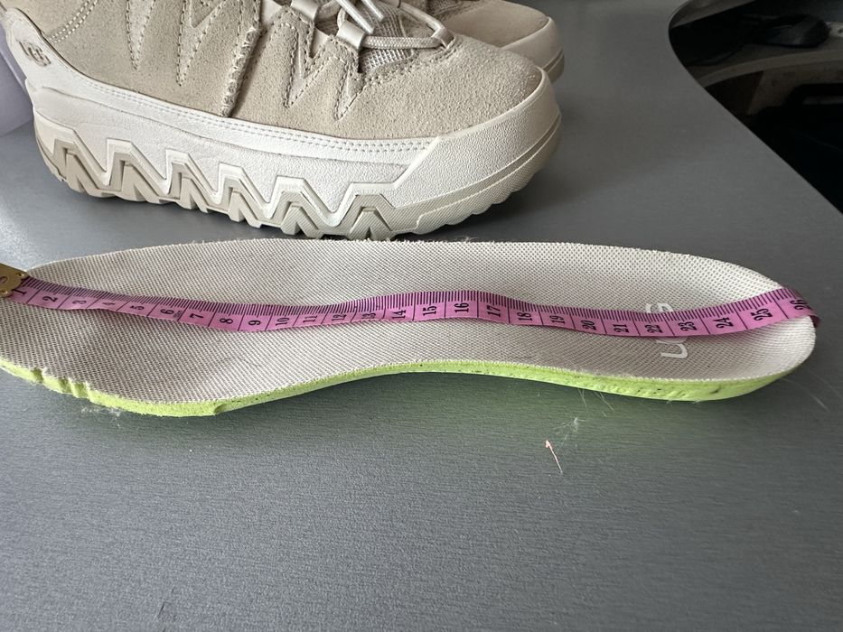 Кросівки UGG CapTrail Low ориг 24,5см,ідеал