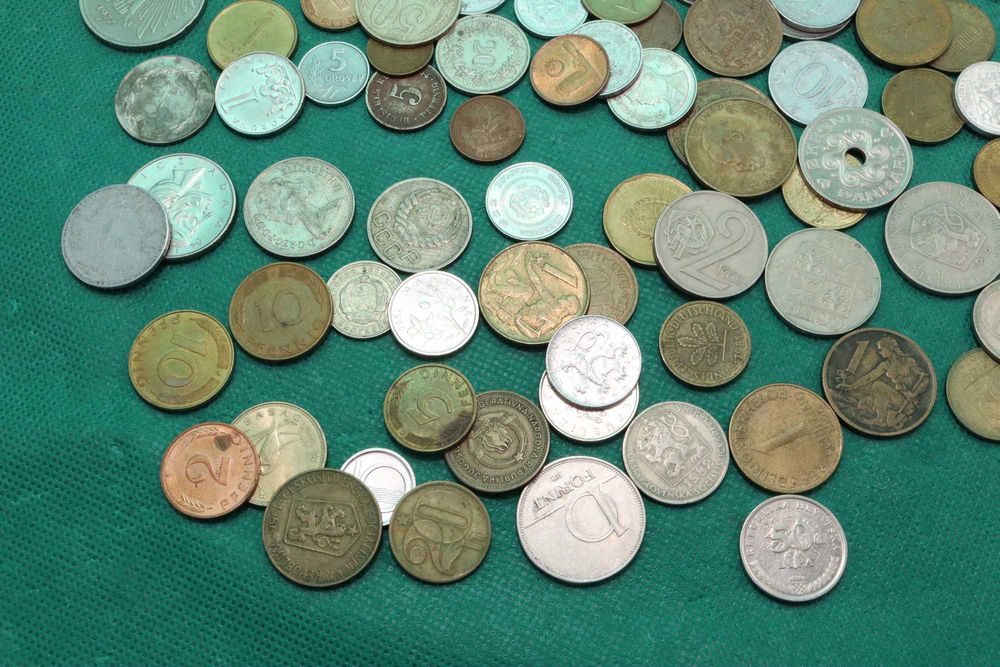 DUŻY zestaw monet zagranicznych i kilka polskich