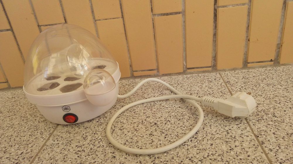 Máquina para cozer ovos