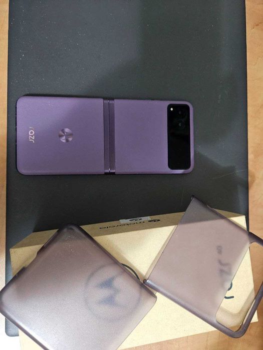 Motorola Razr 40, гарний стан, недорого