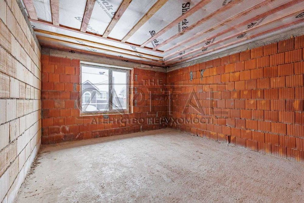 Продаж будинку з укриттям, Гатне, Фастівський район