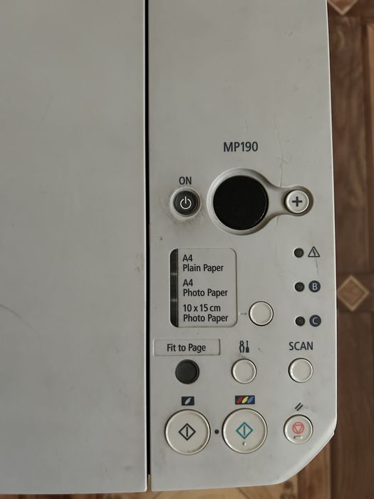 Ксерокс Canon MP190 на деталі.