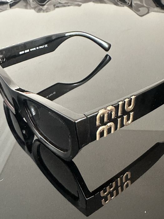 Óculos de sol Miu Miu