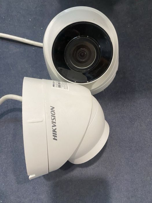Відеореєстратор Hikvision DS-7732NI-E4 (32 канали)+ камери