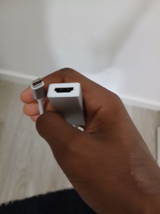 Adaptador USB-C para HDMI M-TK (Como Novo)