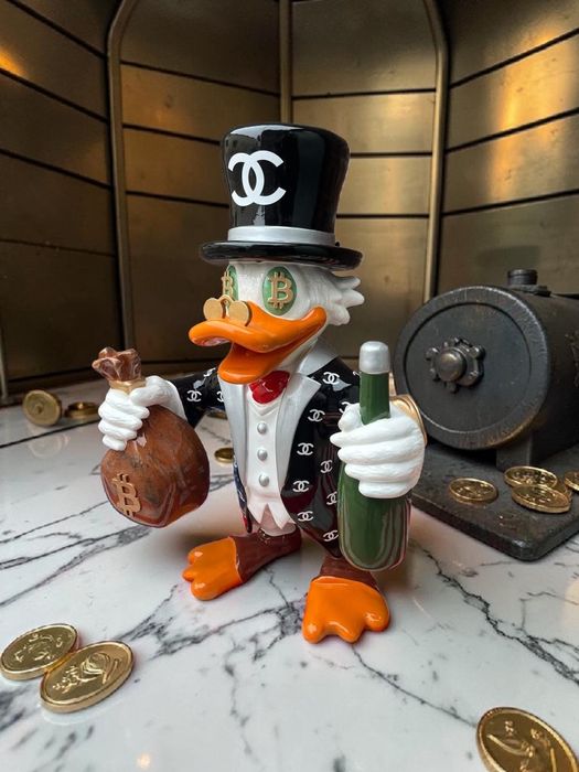 Estatua Tio Patinhas