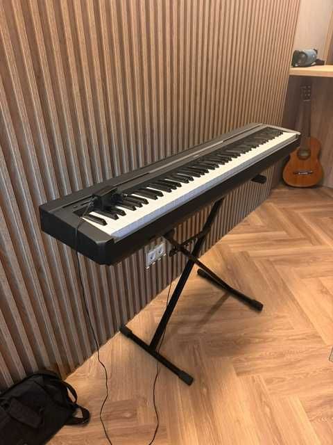 Piano Yamaha, serie EBX001151