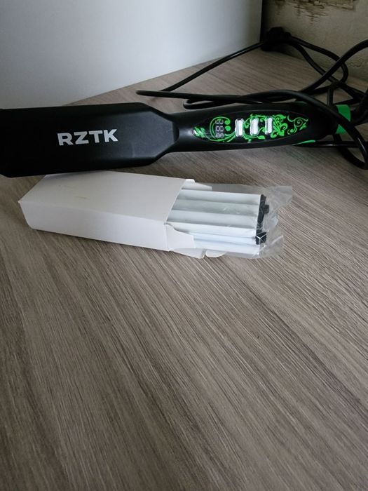 Щипці для волосся, вирівнювач, гофре