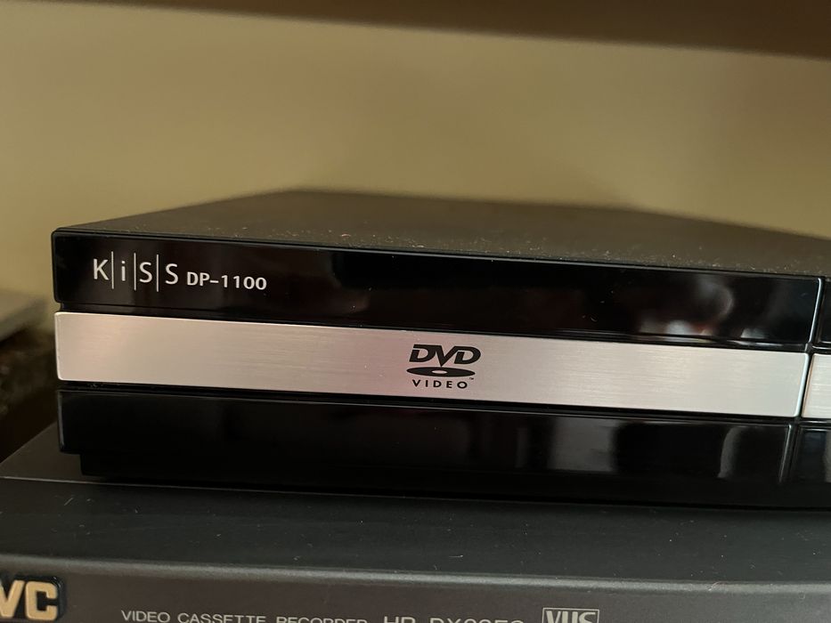 Aparelhos de DVD e cassete video