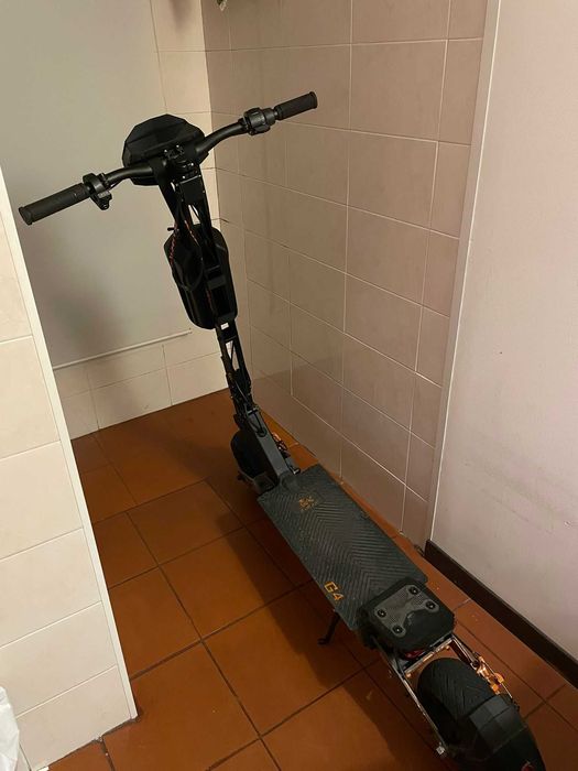 Trotinete Elétrica Kukirin G4 com apenas 156 km de utilização