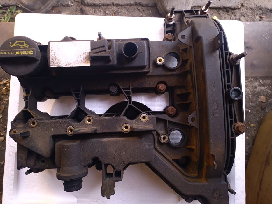 Pokrywa zaworów Ford 1000 ecoboost