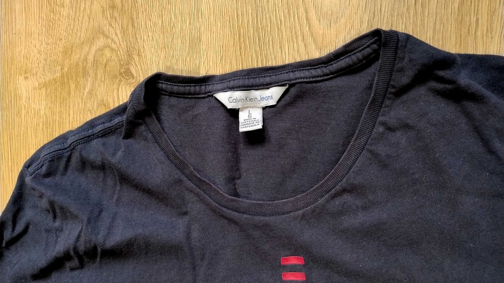 czarny t-shirt Calvin Klein rozmiar L