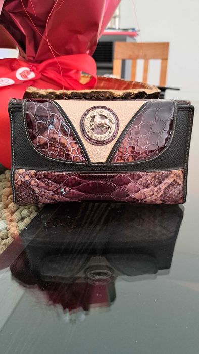 Carteira mulher como novas