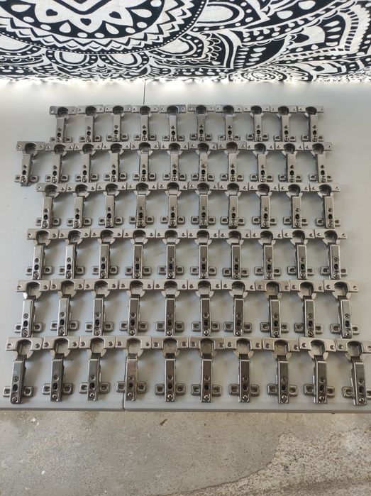 60 dobradiças de mola